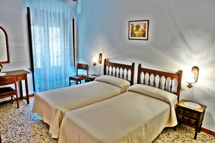 Hostal Populetus Poboleda Exterior photo