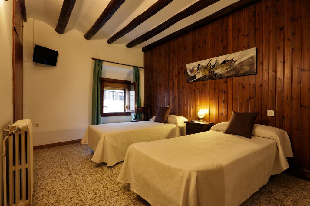 Hostal Populetus Poboleda Exterior photo